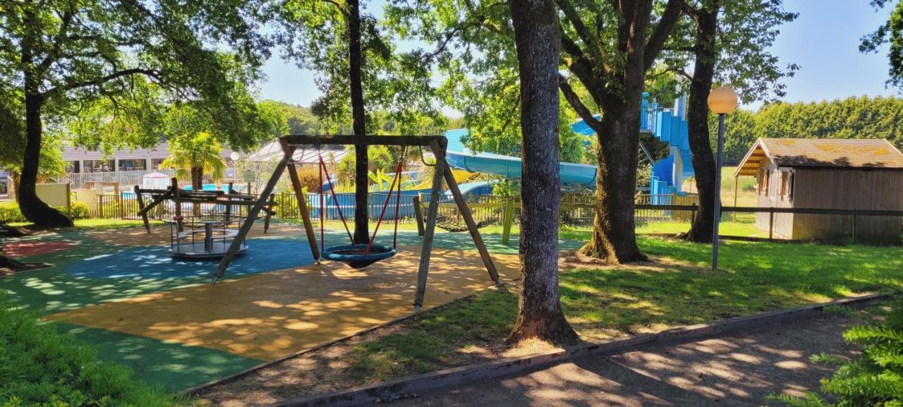 Monterblanc Mobil Home Xxl 4 Chambres - Camping Les Jardins Du Morbihan מראה חיצוני תמונה