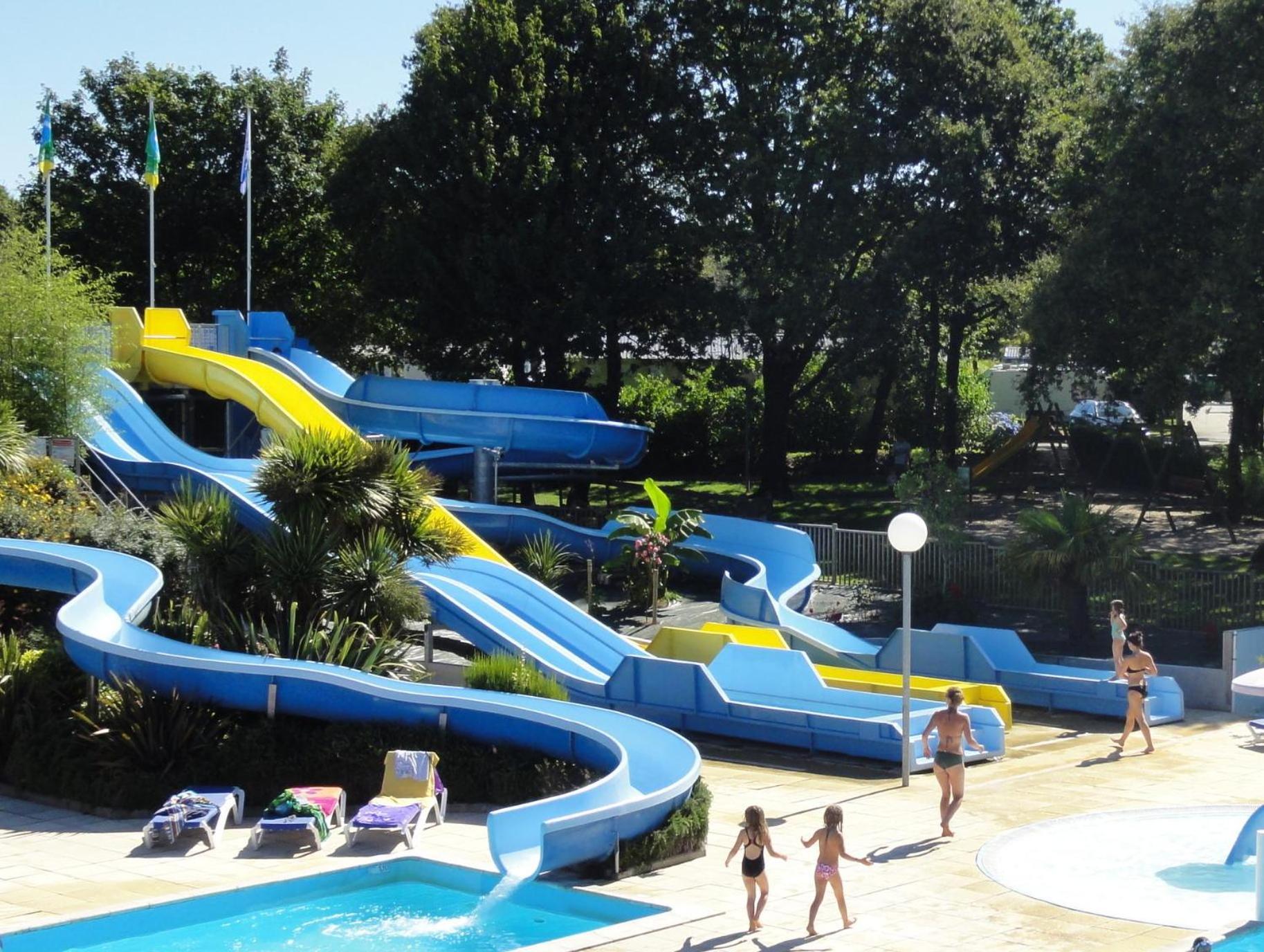 Monterblanc Mobil Home Xxl 4 Chambres - Camping Les Jardins Du Morbihan מראה חיצוני תמונה